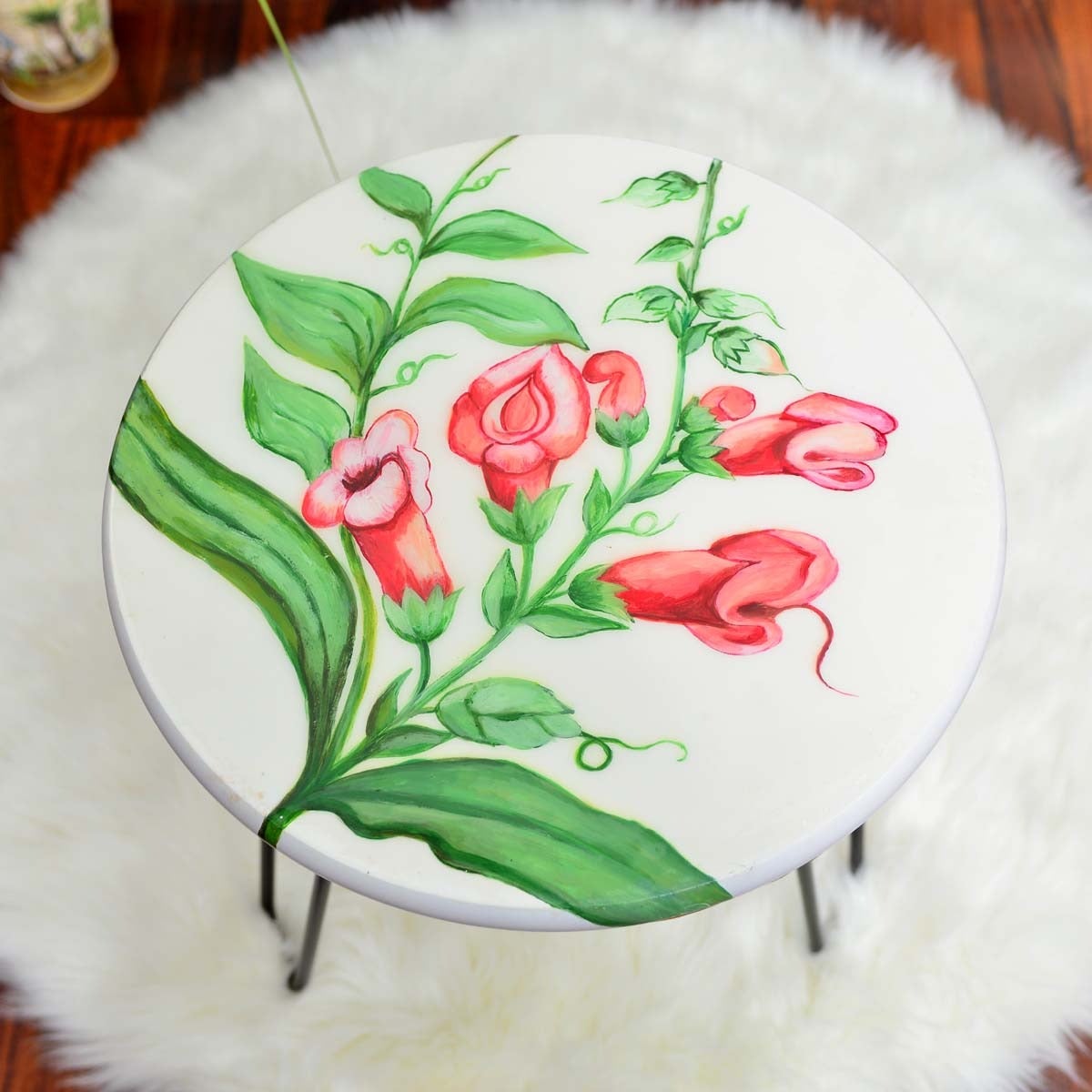 Floret Hairpin Table